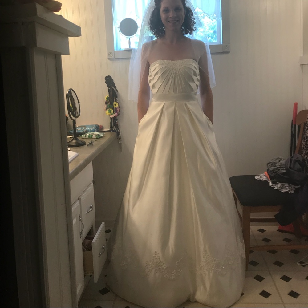 Wedding dress